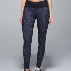 Lululemon Speed Tight II Full-On Luxtreme, size 6 Stained Glass Love Nightfall